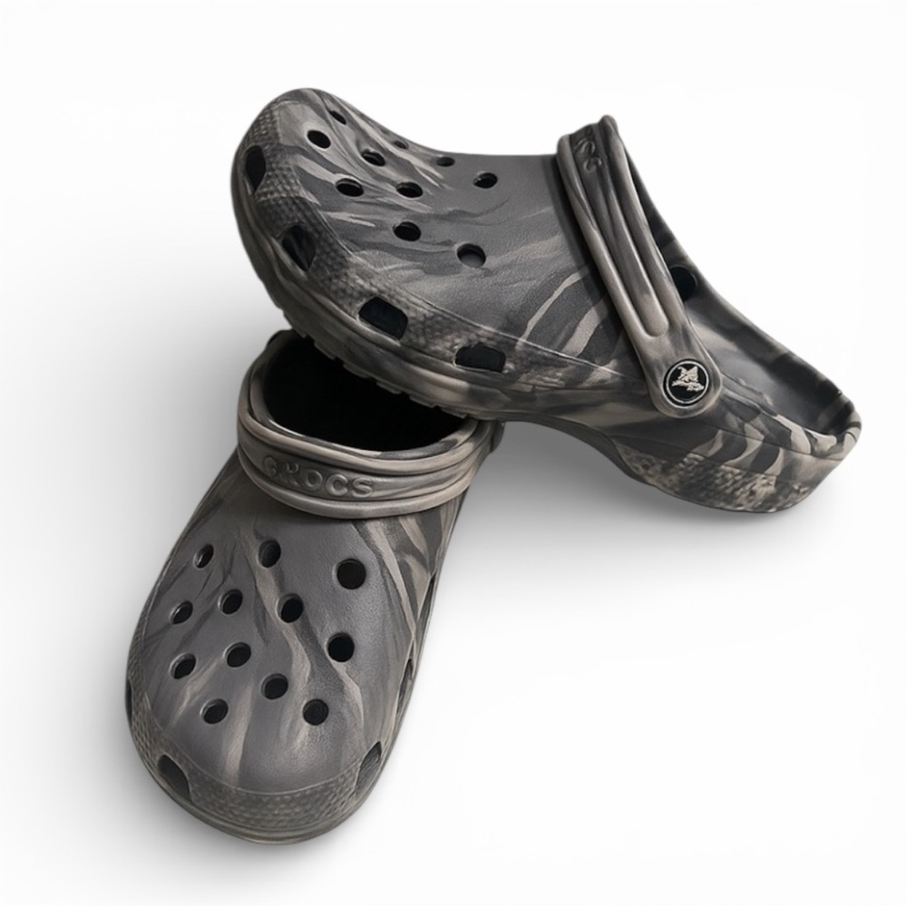 Crocs Classic Camo Grey Marble Clogs Men’s 7 / Women’s 9